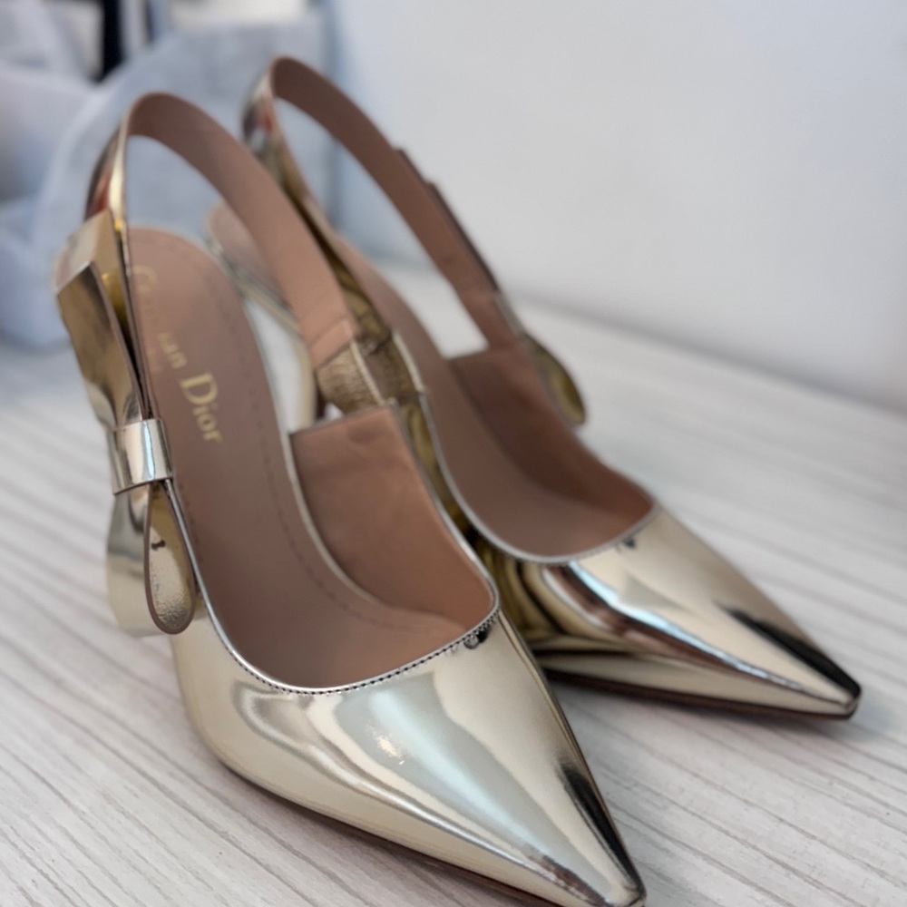 Christian Dior Mirror Finish Calfskin Sweet D Sling-Back Pumps Stardust Gold